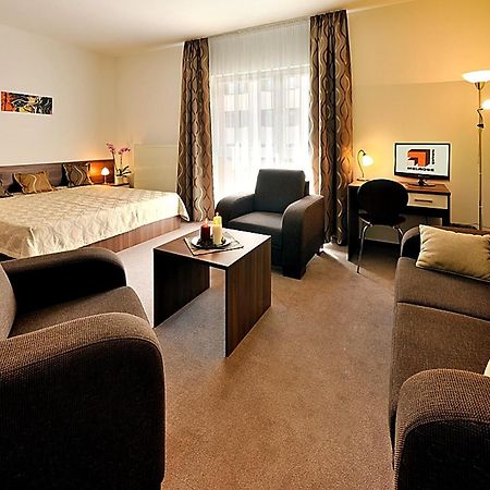 Melrose Apartments Bratislava Bagian luar foto